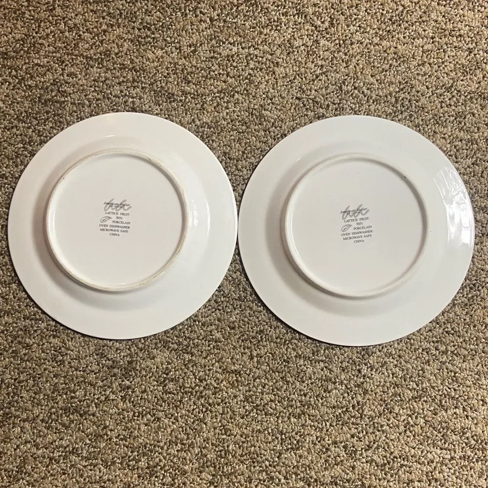 Gibson And American Atelier Set of 3 Decorative Apple Plates - Green Background